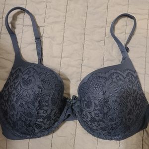 NWOT  32d Body by Victoria bra push up